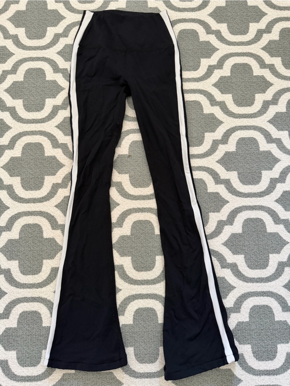 Splits59 flare leg black racing stripe comfort active lounge leggings women’s XS